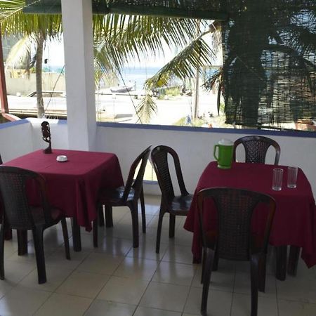 The Finz Hotel Hikkaduwa Exterior photo